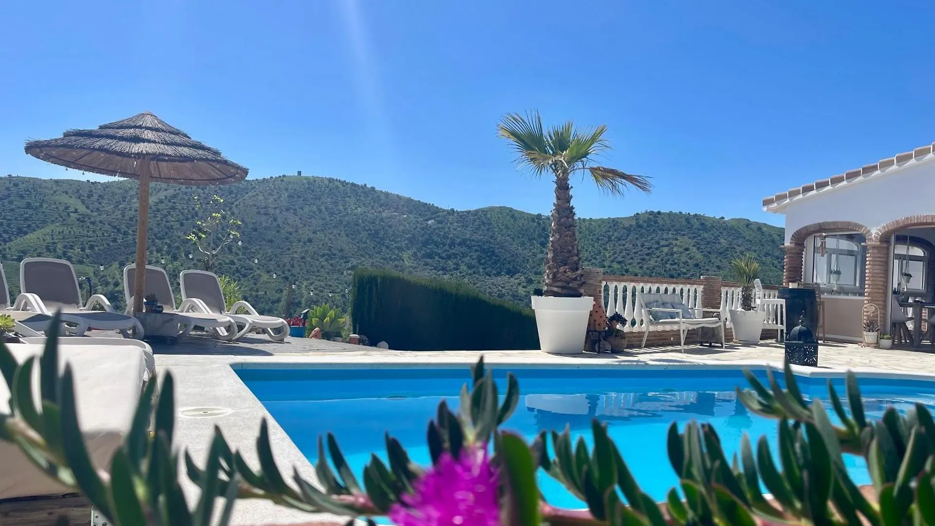 Casa vacanze Villa Casira met privé zwembad 6 personen Viñuela